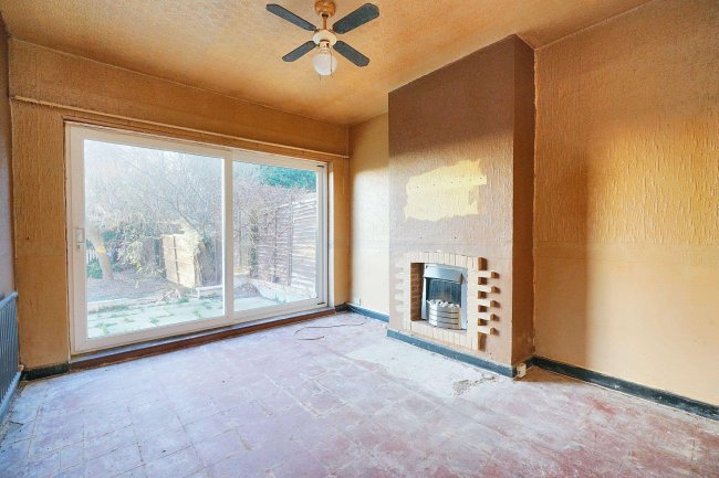 28 Broadway East, Carlton, Nottingham, NG4 1AG 3