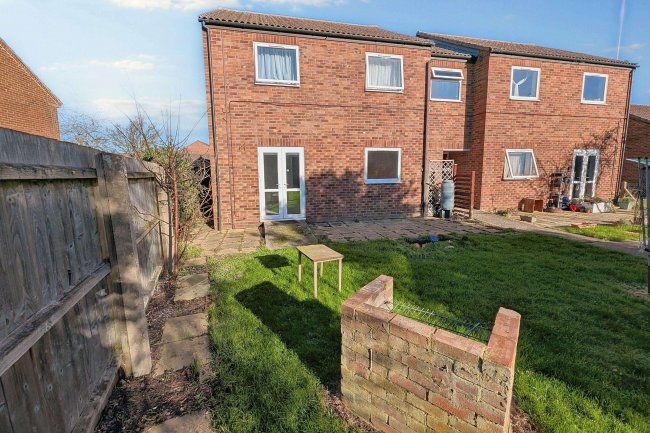 1 Chequers Court, Chequers Close, Fenstanton, Huntingdon,  PE28 9PZ 9