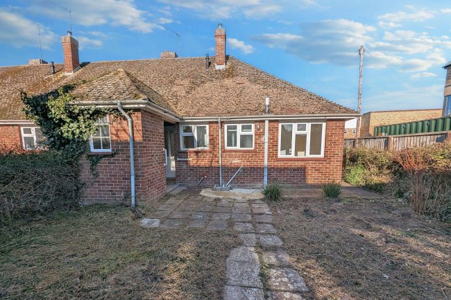 3 Priory Gardens, St Ives, Cambridgeshire PE27 5BE 1