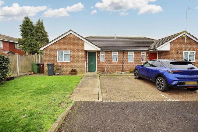 3 Pond Lees Close, Dagenham, RM10 9BQ 3