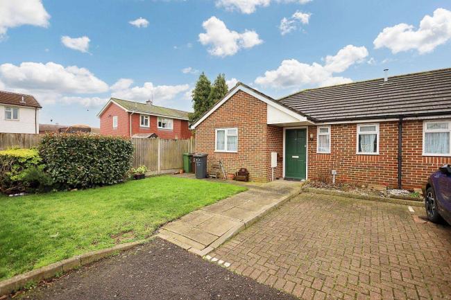 3 Pond Lees Close, Dagenham, RM10 9BQ 3