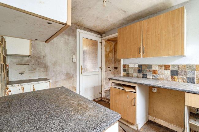 2 Well Green, Frettenham, Norwich NR12 7LS 8