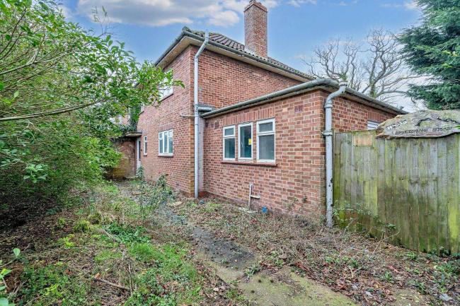 2 Well Green, Frettenham, Norwich NR12 7LS 8