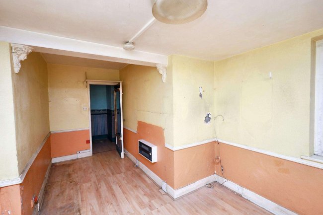 271A Ladbroke Grove, London W10 6HF 5