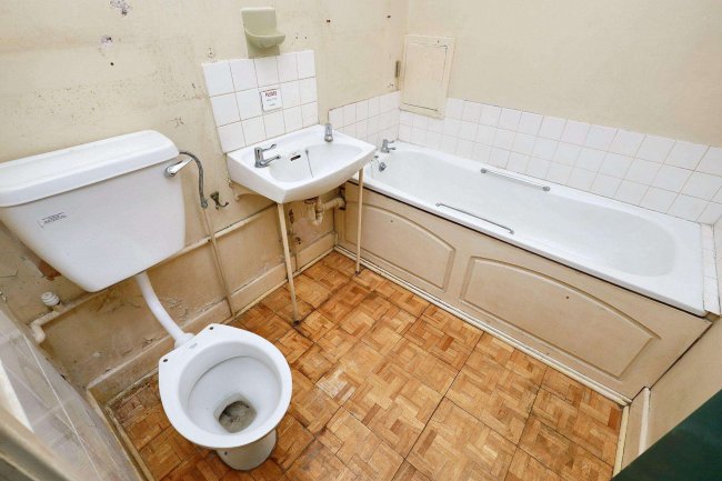 271A Ladbroke Grove, London W10 6HF 5