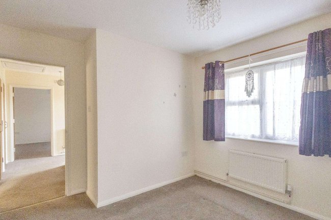 31 Heather Close, Colchester, Essex, CO2 0EQ 10