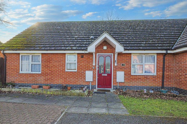 31 Heather Close, Colchester, Essex, CO2 0EQ 10