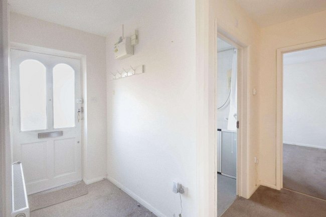 31 Heather Close, Colchester, Essex, CO2 0EQ 10