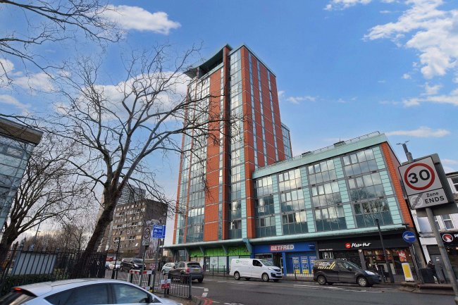 Flat 47, 187 East India Dock Road, Poplar London, E14 0EF 2