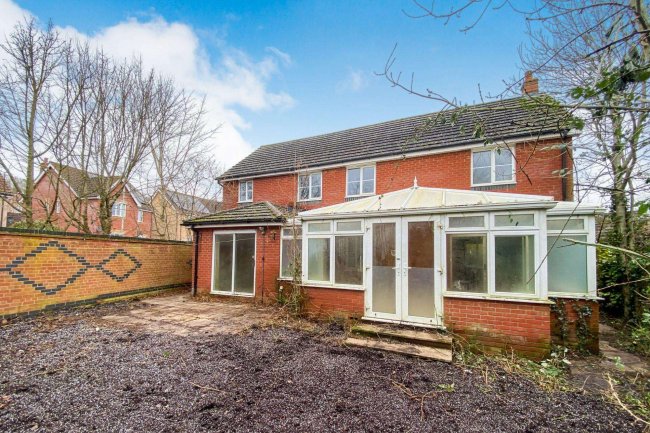 19 Ashfords Close, Saxmundham, Suffolk, IP17 1WB 8