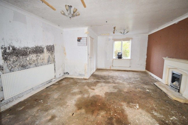 19 Ashfords Close, Saxmundham, Suffolk, IP17 1WB 8