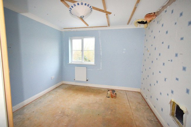 19 Ashfords Close, Saxmundham, Suffolk, IP17 1WB 8