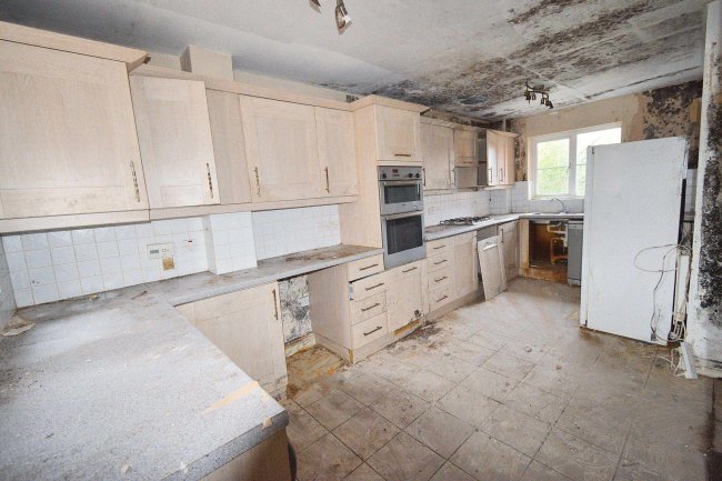 19 Ashfords Close, Saxmundham, Suffolk, IP17 1WB 8