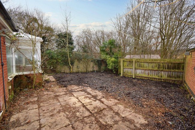 19 Ashfords Close, Saxmundham, Suffolk, IP17 1WB 8