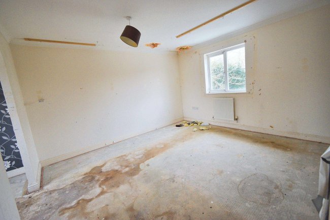 19 Ashfords Close, Saxmundham, Suffolk, IP17 1WB 8