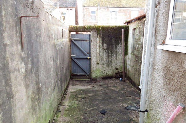 28 Vernon Street, Barrow-in-Furness, LA14 5SU 1