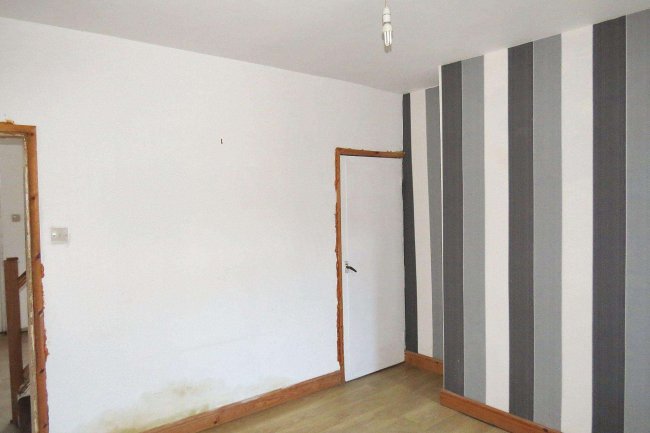28 Vernon Street, Barrow-in-Furness, LA14 5SU 1