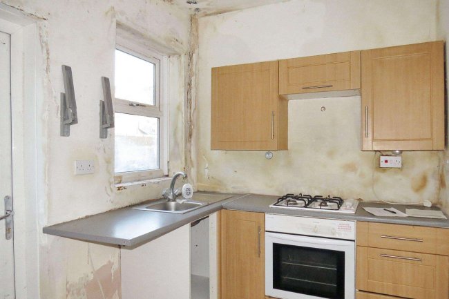 28 Vernon Street, Barrow-in-Furness, LA14 5SU 1
