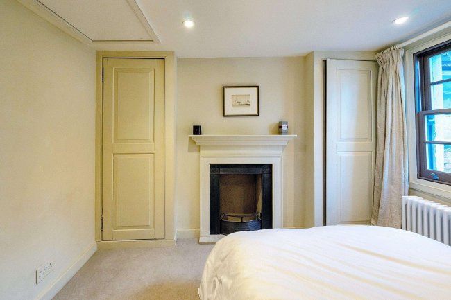 163a Camberwell New Road, Camberwell, London, SE5 0SU 2