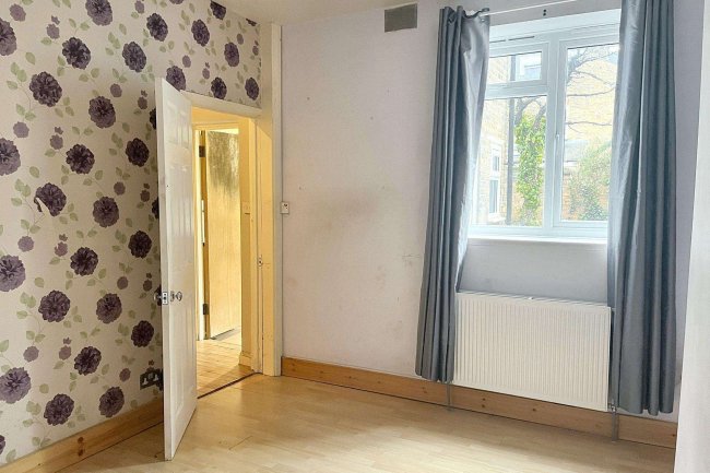 68 A & B Gosberton Road, Balham SW12 8LQ 3