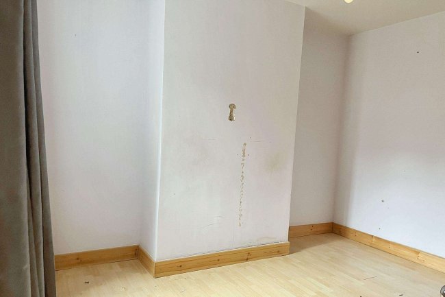 68 A & B Gosberton Road, Balham SW12 8LQ 3