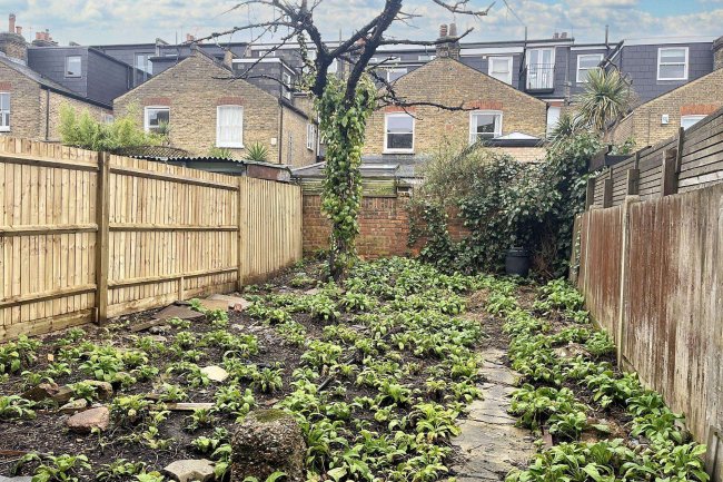 68 A & B Gosberton Road, Balham SW12 8LQ 3