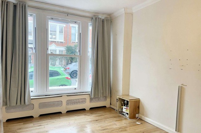 68 A & B Gosberton Road, Balham SW12 8LQ 3