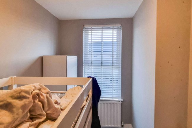 Flat C, 4 Bank Buildings, High Street, London NW10 4LT 8