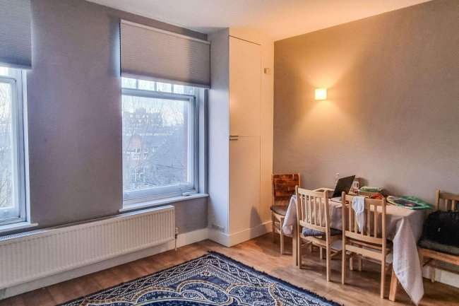 Flat C, 4 Bank Buildings, High Street, London NW10 4LT 8