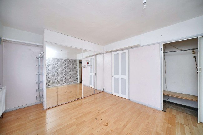 46 Leigh Road, Andover, Hampshire, SP10 2AL 9