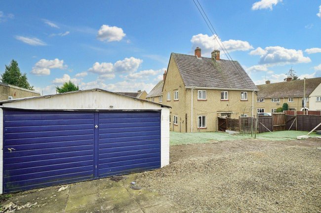 46 Leigh Road, Andover, Hampshire, SP10 2AL 9