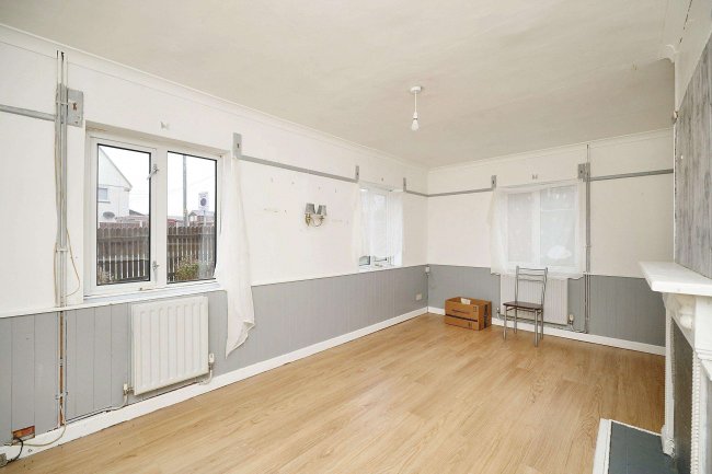 46 Leigh Road, Andover, Hampshire, SP10 2AL 9