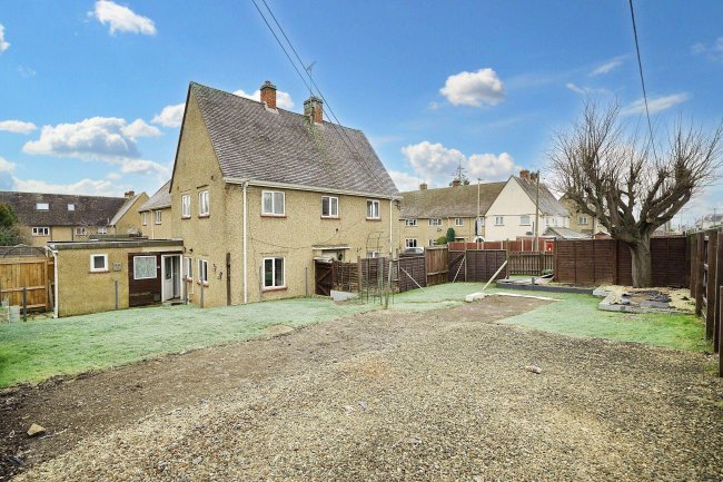 46 Leigh Road, Andover, Hampshire, SP10 2AL 9