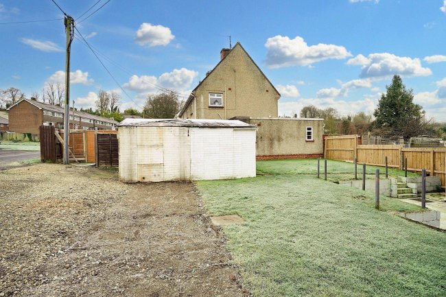 46 Leigh Road, Andover, Hampshire, SP10 2AL 9