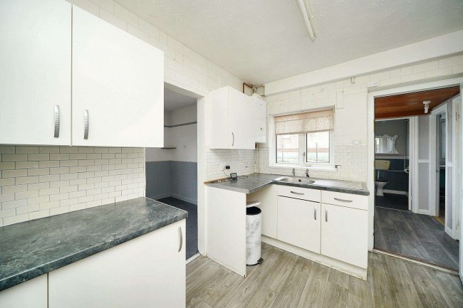 46 Leigh Road, Andover, Hampshire, SP10 2AL 9