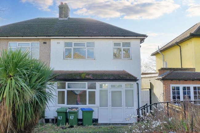 47 Arbroath Road, Eltham, London SE9 6RR 3