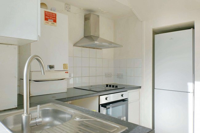 47 Arbroath Road, Eltham, London SE9 6RR 3