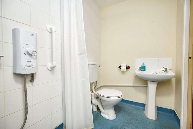 70 Stephenson Court, Glenfield, Leicestershire, LE3 8BY 4