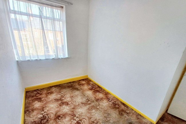 30 Lyme Street, Heaton Mersey, Stockport, Cheshire SK4 3DF 7