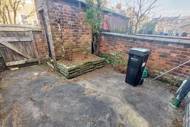 30 Lyme Street, Heaton Mersey, Stockport, Cheshire SK4 3DF 7