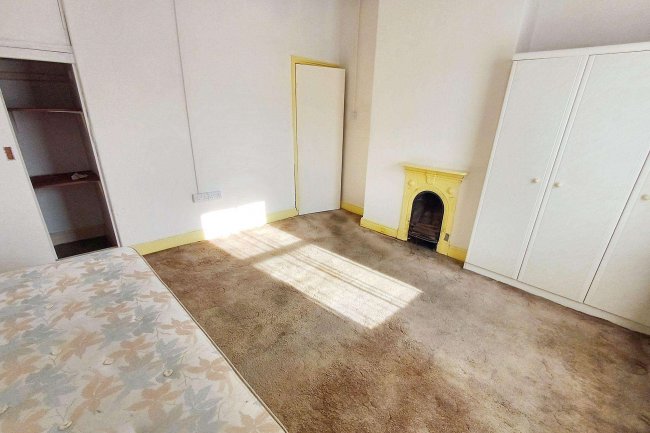 30 Lyme Street, Heaton Mersey, Stockport, Cheshire SK4 3DF 7