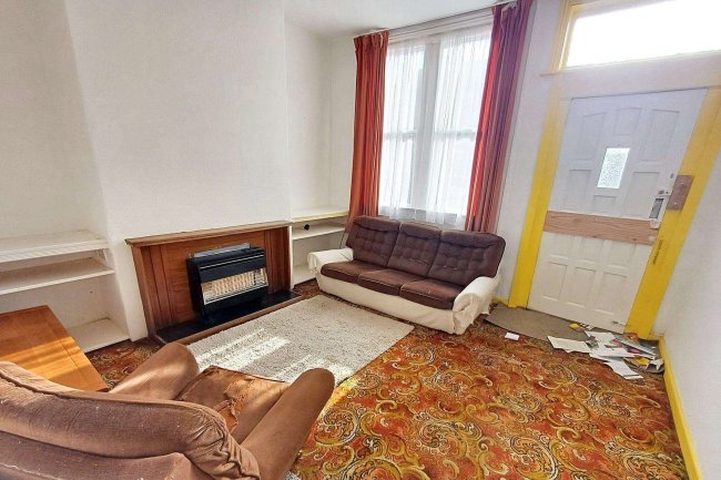 30 Lyme Street, Heaton Mersey, Stockport, Cheshire SK4 3DF 7