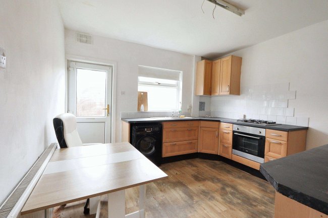 106 School Road, Wales, Sheffield S26 5QJ 8