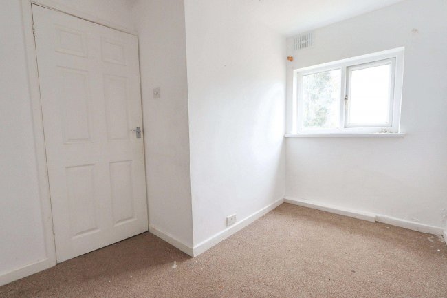 106 School Road, Wales, Sheffield S26 5QJ 8