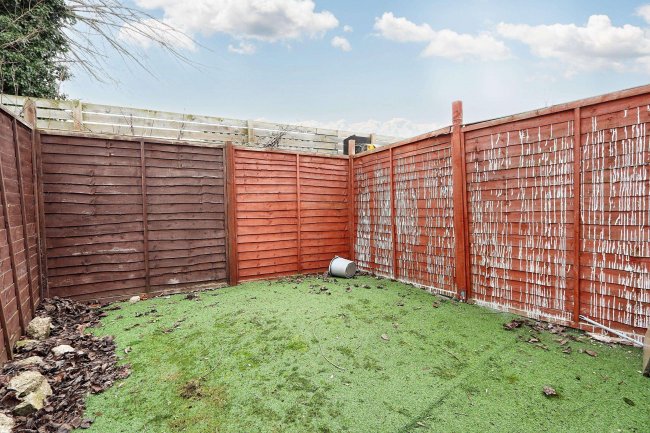 106 School Road, Wales, Sheffield S26 5QJ 8