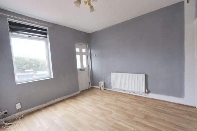 106 School Road, Wales, Sheffield S26 5QJ 8