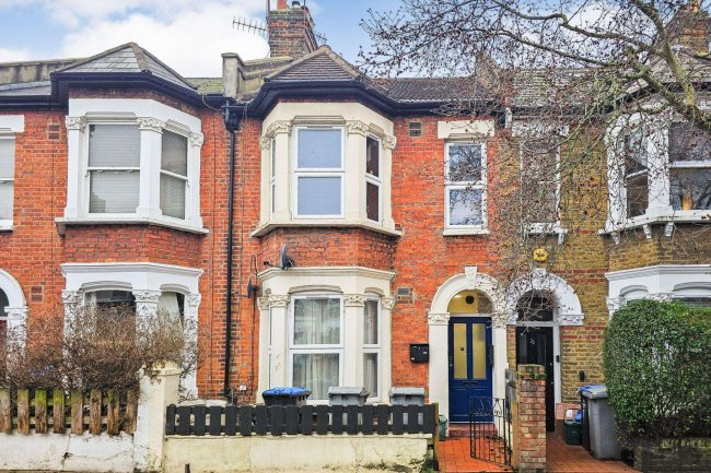 Flat A, 20 Huddlestone Road, Willesden, London NW2 5DN 4