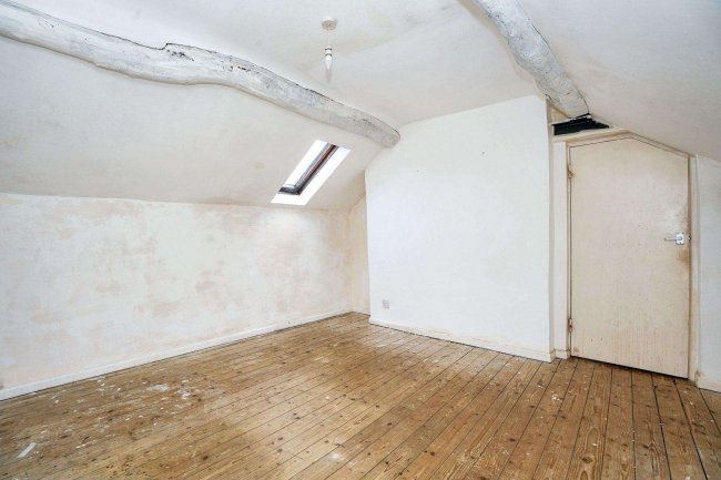 20 Vallis Way, Frome, Somerset BA11 3BH 7