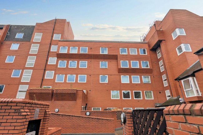 Flat 62, 32 Vale Royal House, 36 Newport Court, Leicester Square, London WC2H 7PY 4