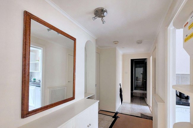 Flat 62, 32 Vale Royal House, 36 Newport Court, Leicester Square, London WC2H 7PY 4